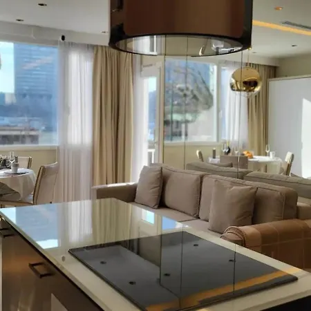 Beautiful Eiffel Tower Appartement Paris